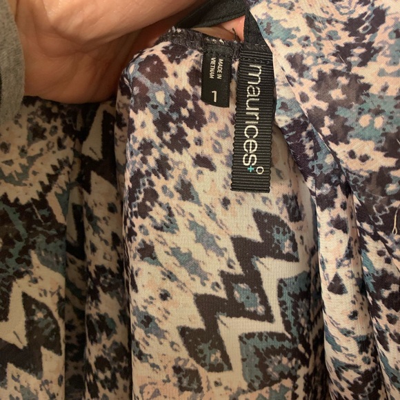 Maurices Blouse Sz 1 Black print cross cross back cut out tunic style. - Picture 4 of 4